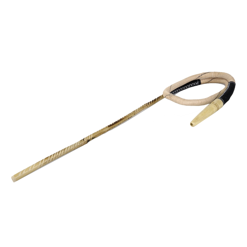 Traditioneller Schlauch mit Bambus Mundstück